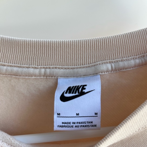 Nike Cream Cropped Sweatshirt - Picture 2 of 3